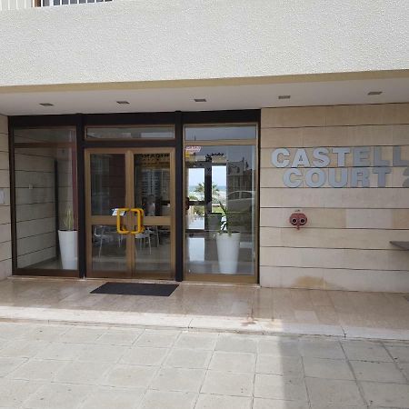 Haig'S Dream Flat On The Beach Larnaca Exteriör bild