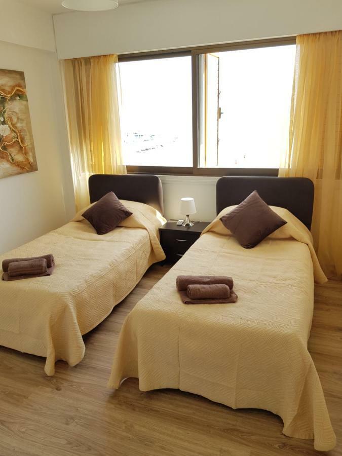 Haig'S Dream Flat On The Beach Larnaca Exteriör bild